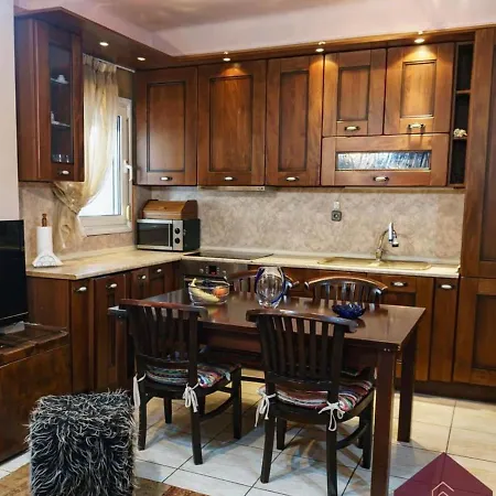 Luxurious 2 Bedroom Center Of Thessaloniki- 5mins White Tower Салоники